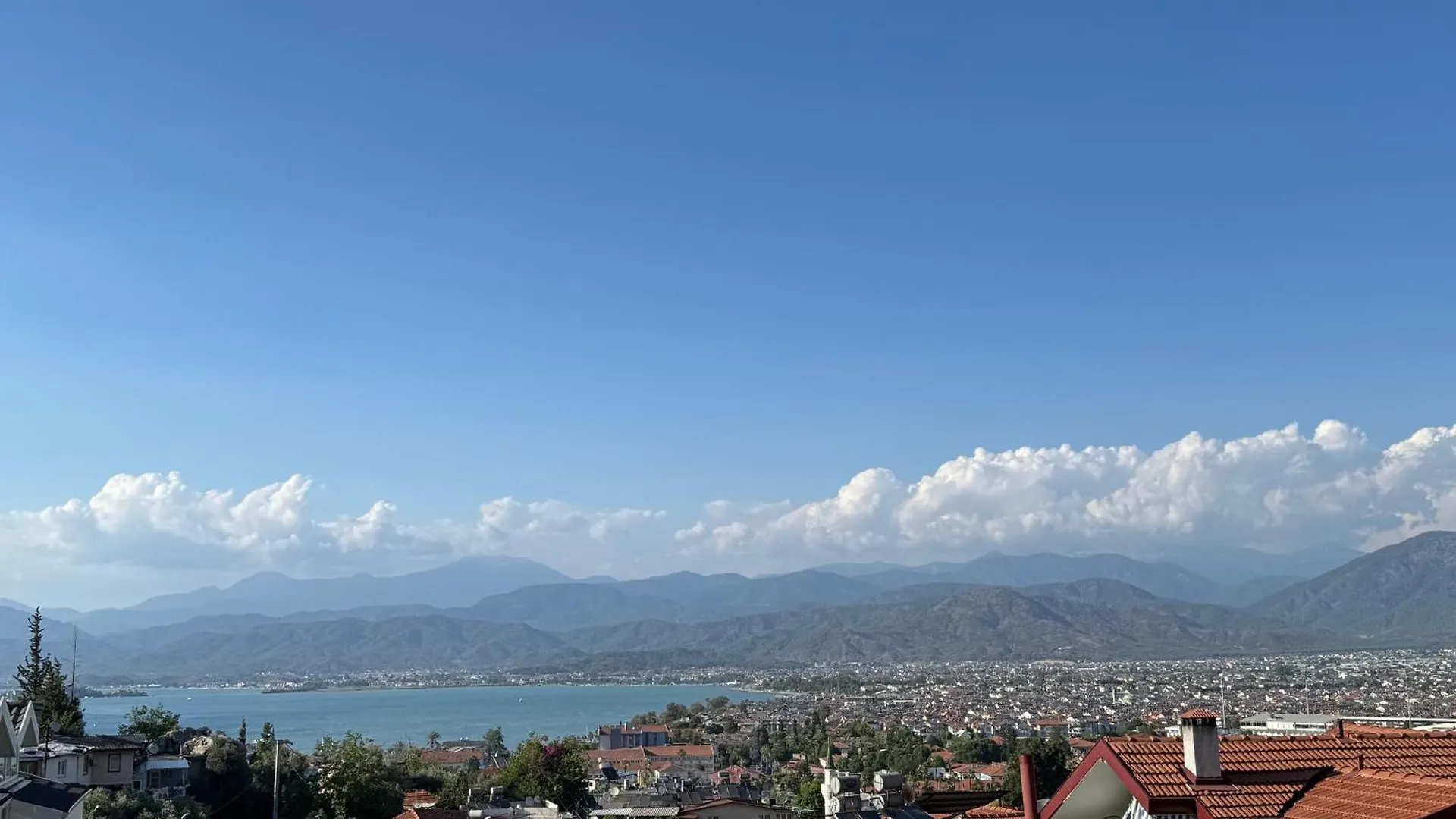 Deniz Ve Sehir Manzarali Lueks Daire 2 Fethiye
